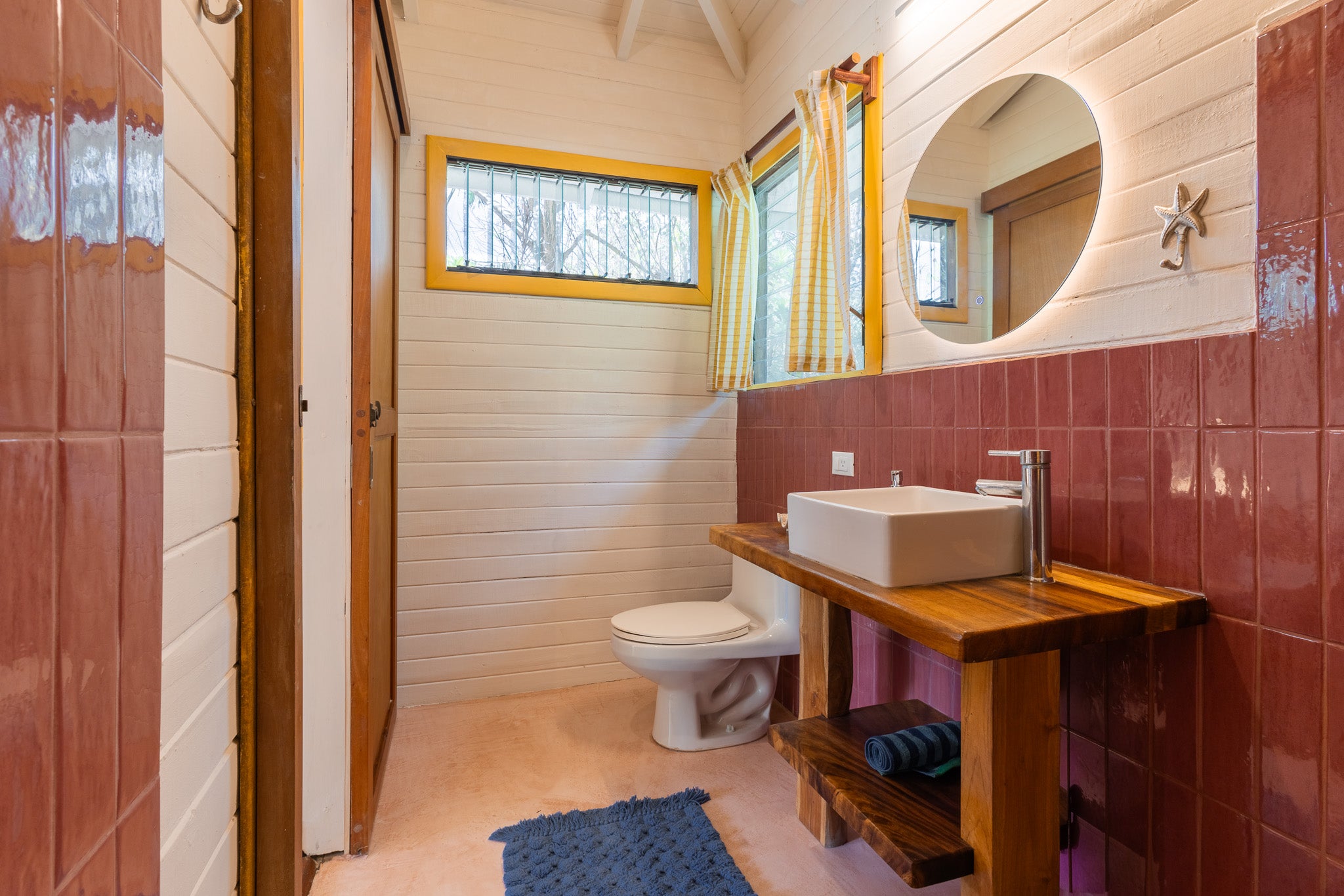 Studio Coco — Bathroom with walk-in shower and vessel sink
